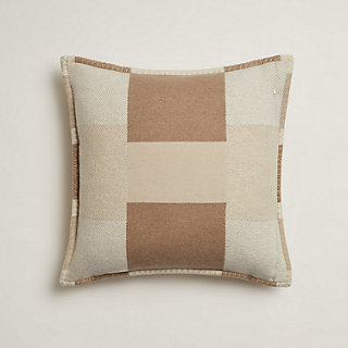 H Tissage pillow | Hermès UAE